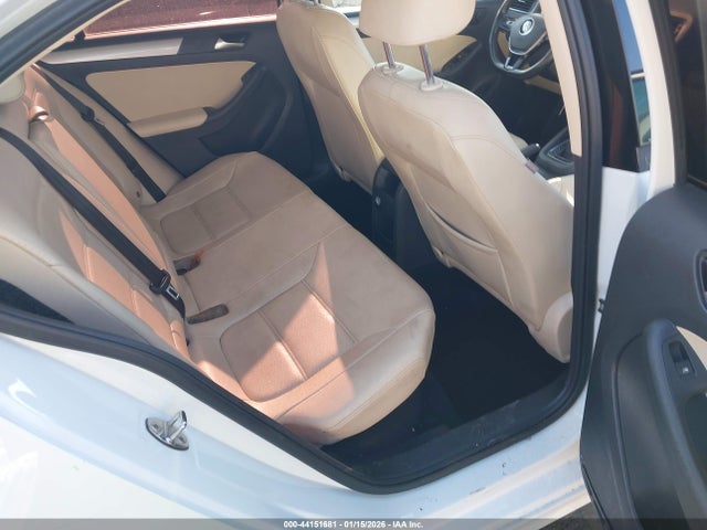 Продаж на аукціоні авто 2017 Volkswagen Jetta 1.4t Se, vin: 3VWDB7AJ6HM353828, номер лоту: 44151681
