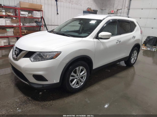 Nissan ROGUE SV 2014 5N1AT2MV2EC770909 Image 2