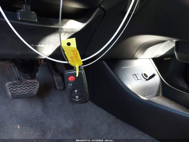 44151713 :رقم المزاد ، JTDKN3DU1C5374231 vin ، 2012 Toyota Prius Five مزاد بيع