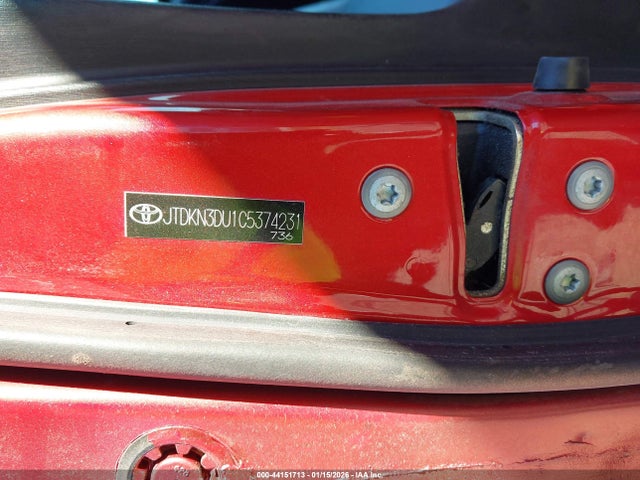 44151713 :رقم المزاد ، JTDKN3DU1C5374231 vin ، 2012 Toyota Prius Five مزاد بيع