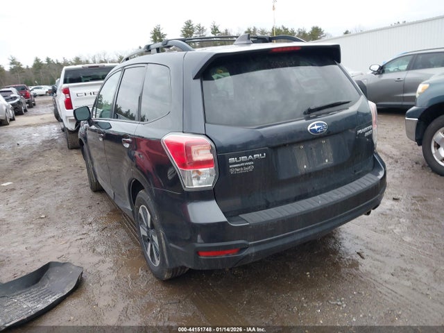 Subaru Forester 2.5i Premium 2017 JF2SJAEC3HH556011 Image 3