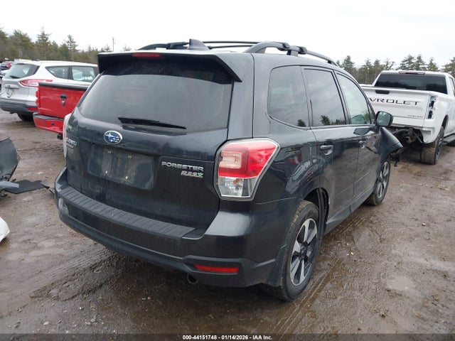 Subaru Forester 2.5i Premium 2017 JF2SJAEC3HH556011 Image 4