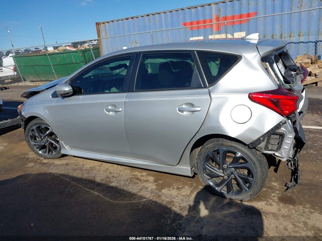 JTNKARJE7JJ564160 Toyota COROLLA IM