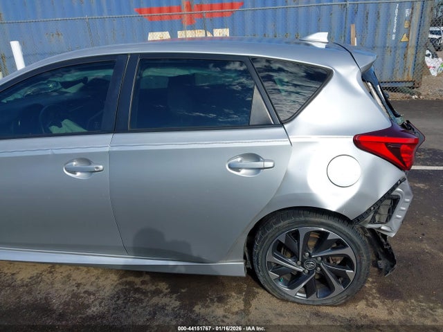 JTNKARJE7JJ564160 Toyota COROLLA IM