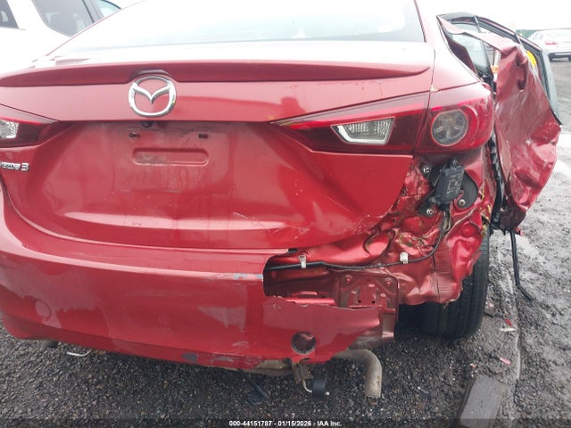 3MZBN1V33JM190052 Mazda Mazda3 Touring