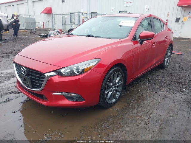 3MZBN1V33JM190052 Mazda Mazda3 Touring