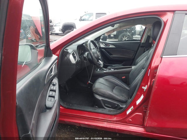 3MZBN1V33JM190052 Mazda Mazda3 Touring