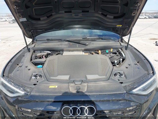 2024 AUDI Q8 E-TRON WA1DAAGE3RB042745 Photo 9