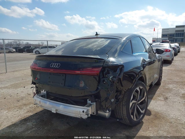 2024 AUDI Q8 E-TRON WA1DAAGE3RB042745 Photo 3