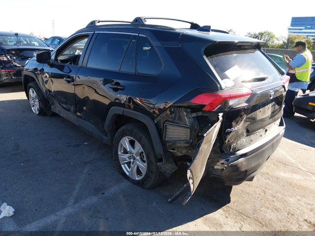 Toyota Rav4 Xle 2021 2T3P1RFV8MW211225 Image 3