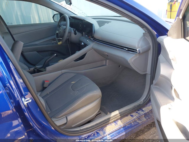 KMHLM4DG4RU672810 Hyundai ELANTRA SEL