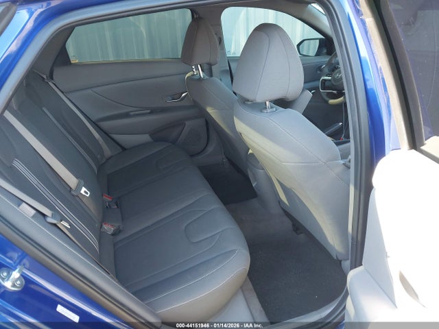 KMHLM4DG4RU672810 Hyundai ELANTRA SEL
