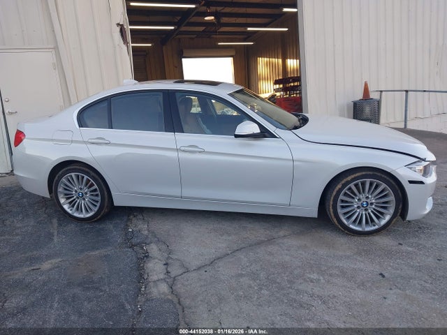 2014 Bmw 328i მანქანა იყიდება აუქციონზე, vin: WBA3A5G50ENP32872, აუქციონის ნომერი: 44152038
