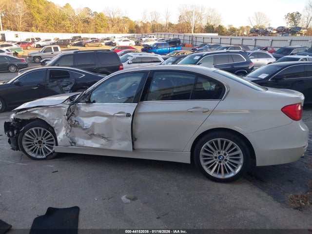 2014 Bmw 328i მანქანა იყიდება აუქციონზე, vin: WBA3A5G50ENP32872, აუქციონის ნომერი: 44152038