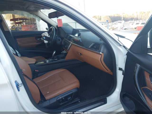 2014 Bmw 328i მანქანა იყიდება აუქციონზე, vin: WBA3A5G50ENP32872, აუქციონის ნომერი: 44152038