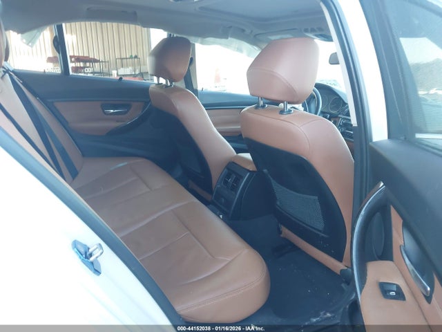 2014 Bmw 328i მანქანა იყიდება აუქციონზე, vin: WBA3A5G50ENP32872, აუქციონის ნომერი: 44152038