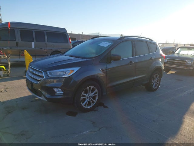 1FMCU9HD6KUB63112 Ford ESCAPE SEL