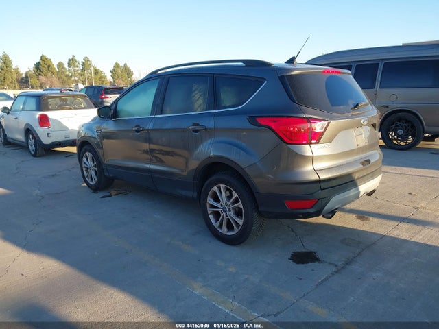 1FMCU9HD6KUB63112 Ford ESCAPE SEL