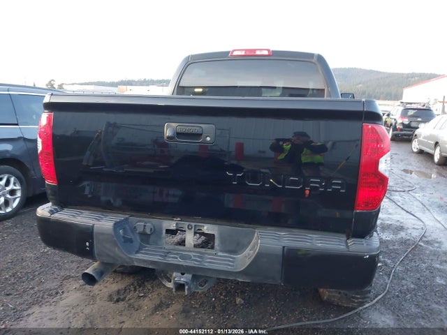 5TFDY5F10GX492098 Toyota Tundra Sr5 5.7l V8