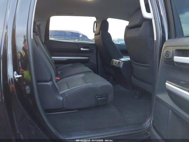 5TFDY5F10GX492098 Toyota Tundra Sr5 5.7l V8
