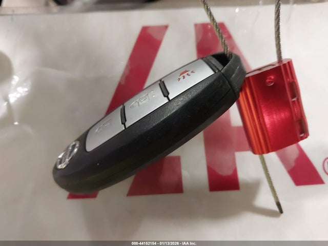 5N1AT2MT1FC822000 Nissan ROGUE SV