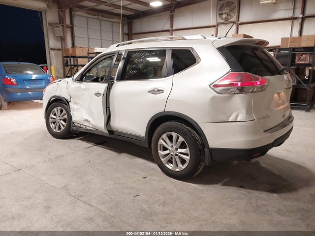 5N1AT2MT1FC822000 Nissan ROGUE SV
