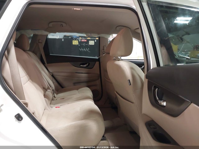 5N1AT2MT1FC822000 Nissan ROGUE SV