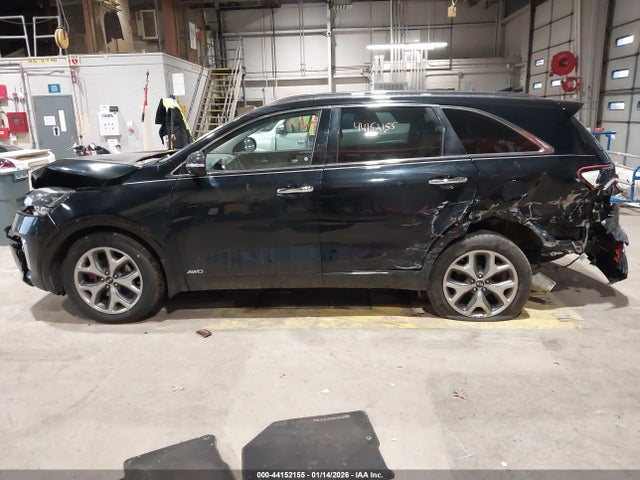 5XYPKDA58KG499217 KIA Sorento 3.3l Sx