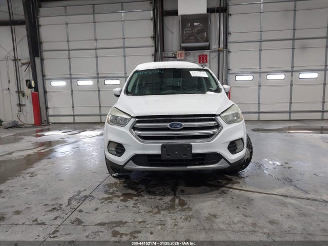 1FMCU9GD5HUC25108 Ford ESCAPE SE