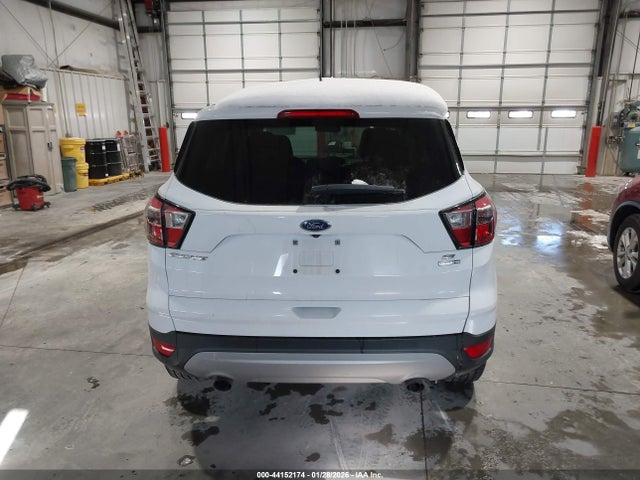 1FMCU9GD5HUC25108 Ford ESCAPE SE