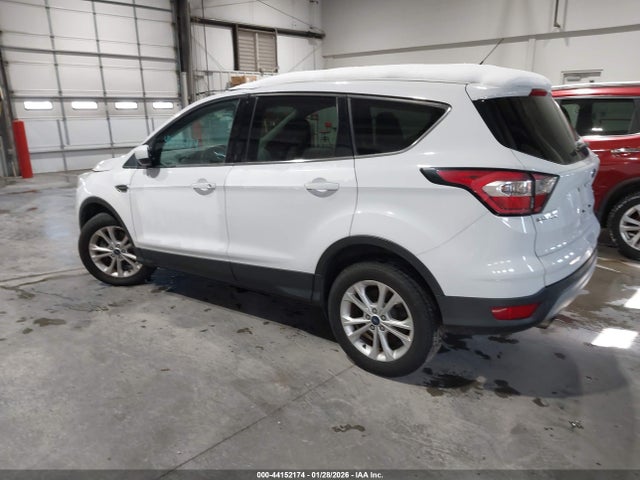 1FMCU9GD5HUC25108 Ford ESCAPE SE