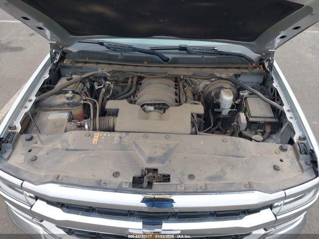 1GCVKREC0JZ109773 Chevrolet Silverado 1500 1lt