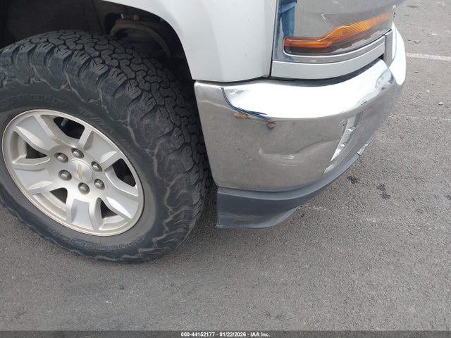 1GCVKREC0JZ109773 Chevrolet Silverado 1500 1lt