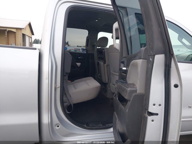 1GCVKREC0JZ109773 Chevrolet Silverado 1500 1lt