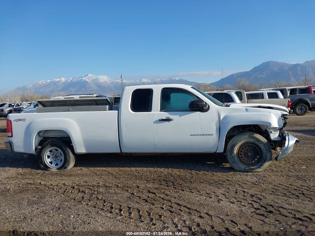 44152182 :رقم المزاد ، 1GTR2TE09BZ395841 vin ، 2011 Gmc Sierra 1500 Work Truck مزاد بيع