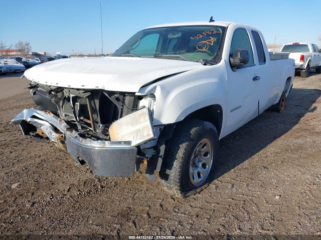 44152182 :رقم المزاد ، 1GTR2TE09BZ395841 vin ، 2011 Gmc Sierra 1500 Work Truck مزاد بيع