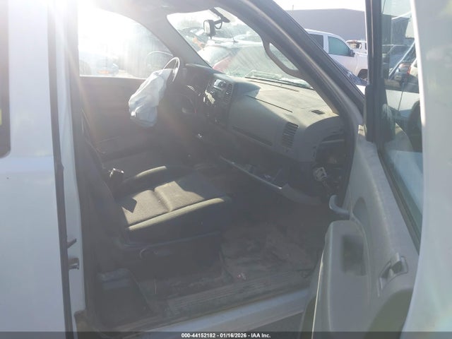 44152182 :رقم المزاد ، 1GTR2TE09BZ395841 vin ، 2011 Gmc Sierra 1500 Work Truck مزاد بيع