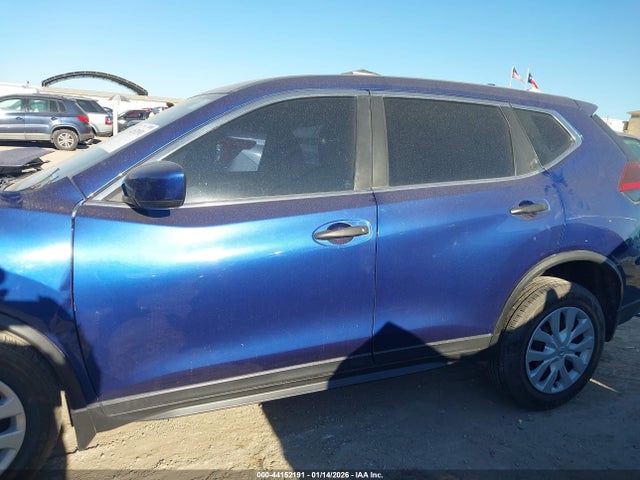 Продажа на аукционе авто 2019 Nissan Rogue S, vin: 5N1AT2MV6KC813966, номер лота: 44152191