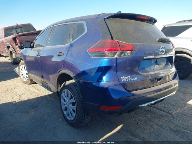 2019 NISSAN ROGUE 5N1AT2MV6KC813966 Photo 2