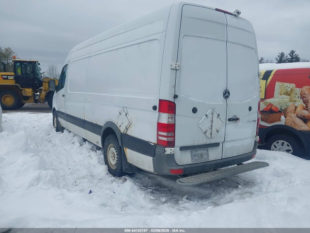 Mercedes-Benz Sprinter 2500 High Roof 2014 WD3PE8DE0E5822953 Image 3