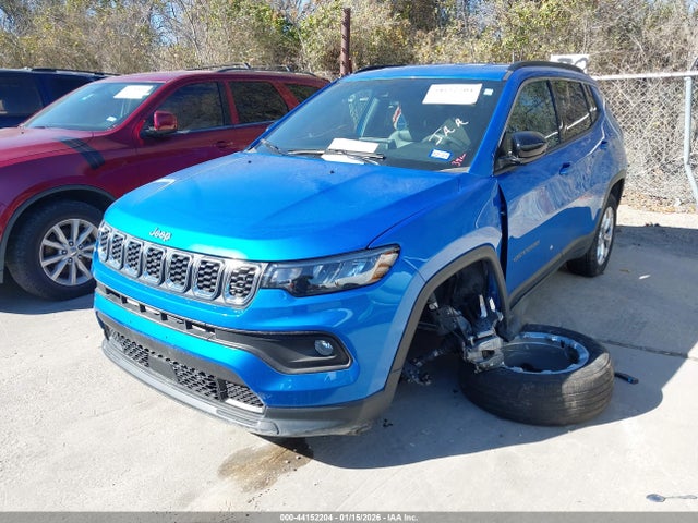 Jeep Compass Latitude 4x4 2025 3C4NJDBN5ST561741 Image 2