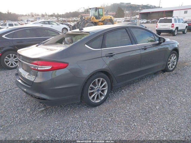 3FA6P0H70HR392972 Ford FUSION SE