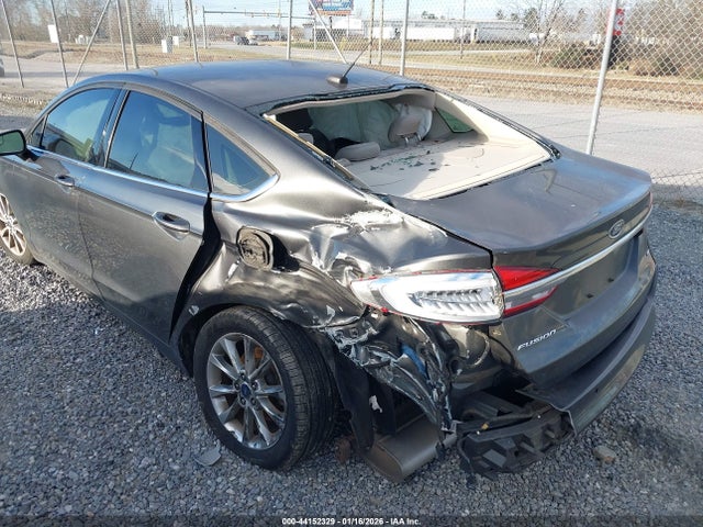 3FA6P0H70HR392972 Ford FUSION SE