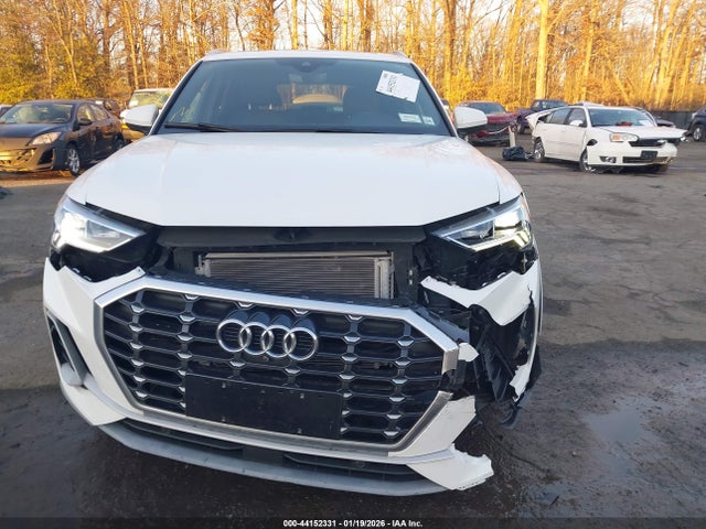 44152331 :رقم المزاد ، WA1DECF38P1105986 vin ، 2023 Audi Q3 Premium 45 Tfsi S Line Quattro Tiptronic مزاد بيع