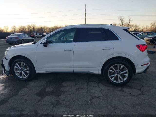 44152331 :رقم المزاد ، WA1DECF38P1105986 vin ، 2023 Audi Q3 Premium 45 Tfsi S Line Quattro Tiptronic مزاد بيع