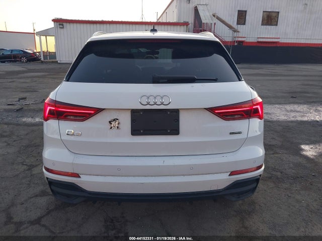 44152331 :رقم المزاد ، WA1DECF38P1105986 vin ، 2023 Audi Q3 Premium 45 Tfsi S Line Quattro Tiptronic مزاد بيع