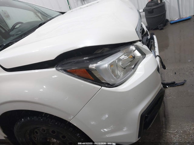 JF2SJABC2JH477097 Subaru Forester 2.5i