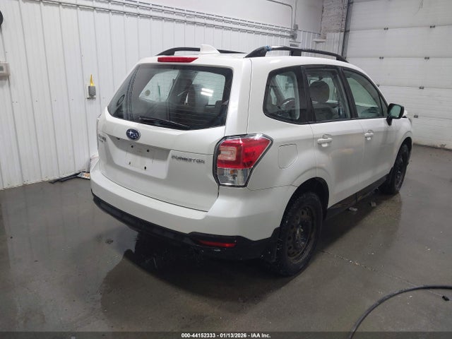 JF2SJABC2JH477097 Subaru Forester 2.5i