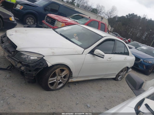Aukcja sprzedaży 2011 Mercedes-benz C 300 Luxury 4matic/sport 4matic, vin: WDDGF8BB3BR142048, numer aukcji: 44152362