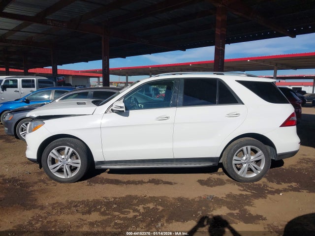 Mercedes-Benz ML 350 2015 4JGDA5JBXFA553734 Image 14
